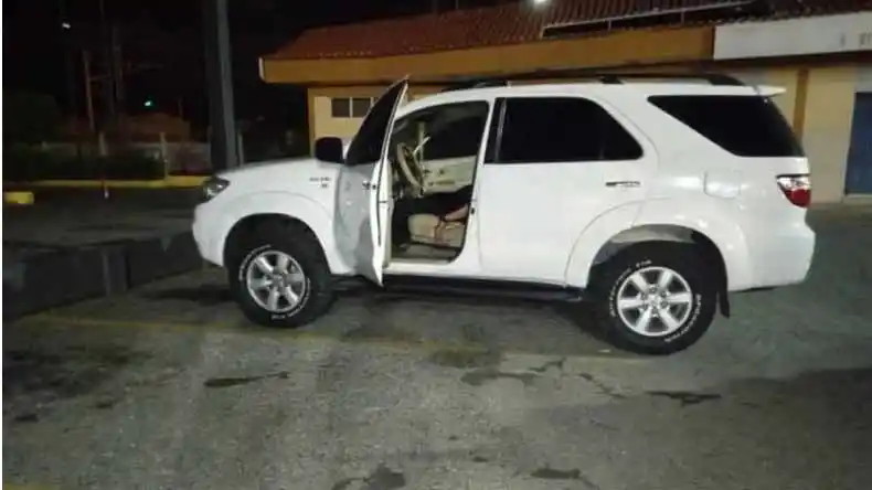 ¡LE PRACTICABAN SEXO ORAL! Funcionario activo del DGCIM muere por disparo accidental