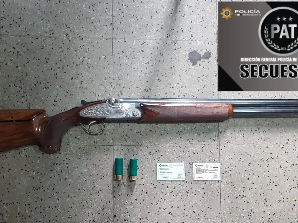 Escopeta secuestrada.