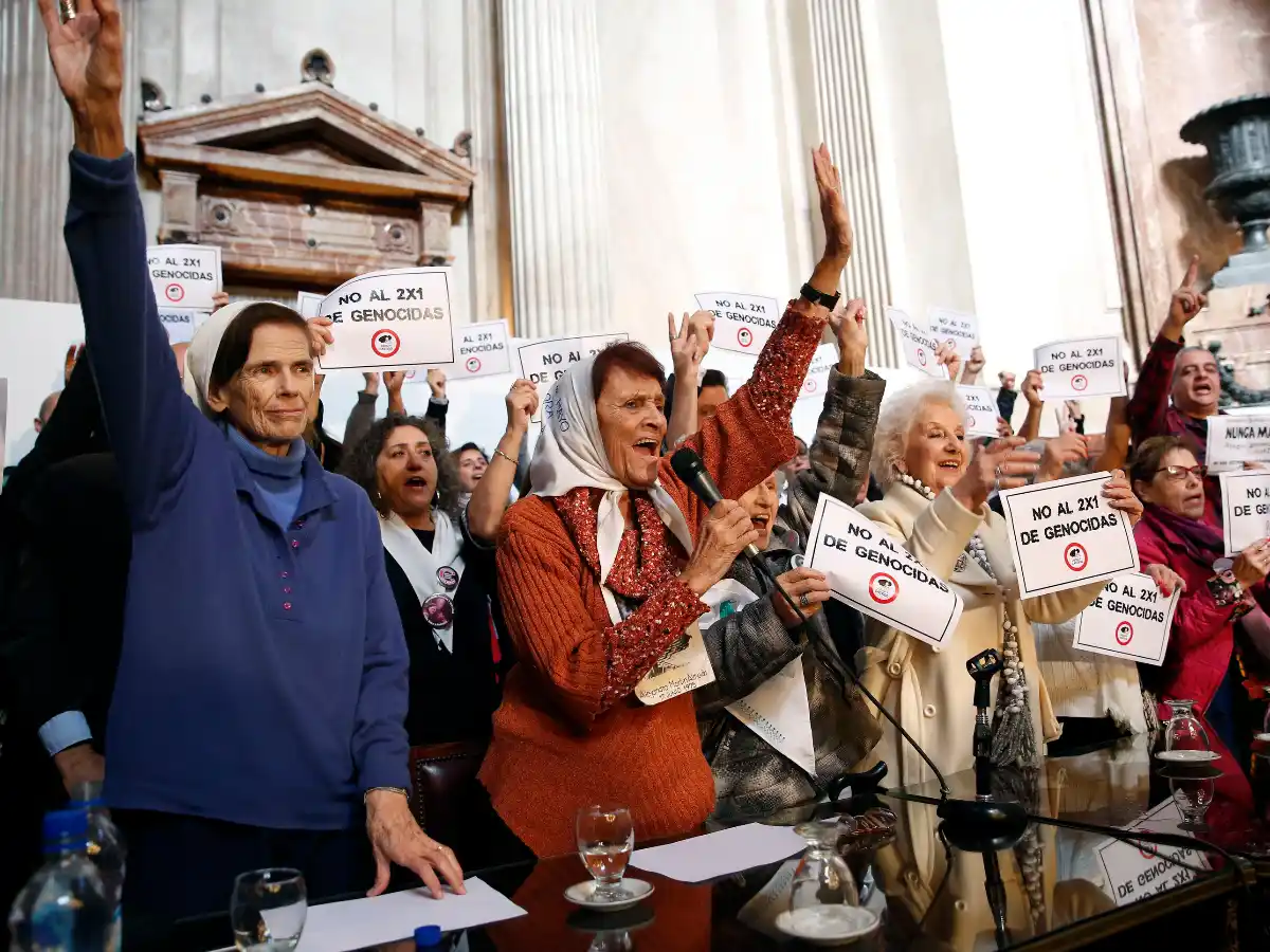 El Senado aprobó por unanimidad la ley que impide el 2x1 en delitos de lesa humanidad 