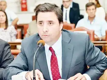 Grave denuncia por violencia de género y familiar contra un exlegislador entrerriano