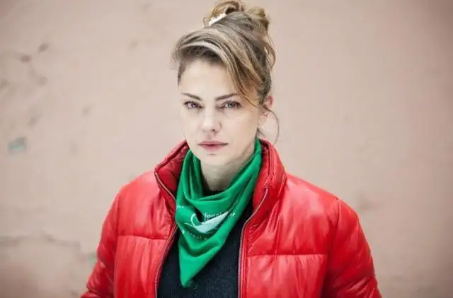 Dolores Fonzi le devolvió gentilezas a Flor de la V
