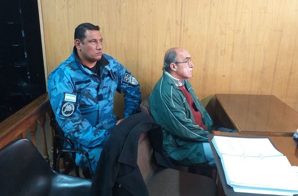 Perpetua para el hombre acusado de asesinar a su esposa