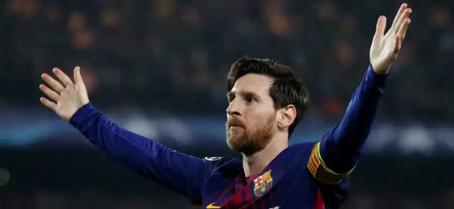 Messi fue goleador del partido ante la mirada de Sampaoli