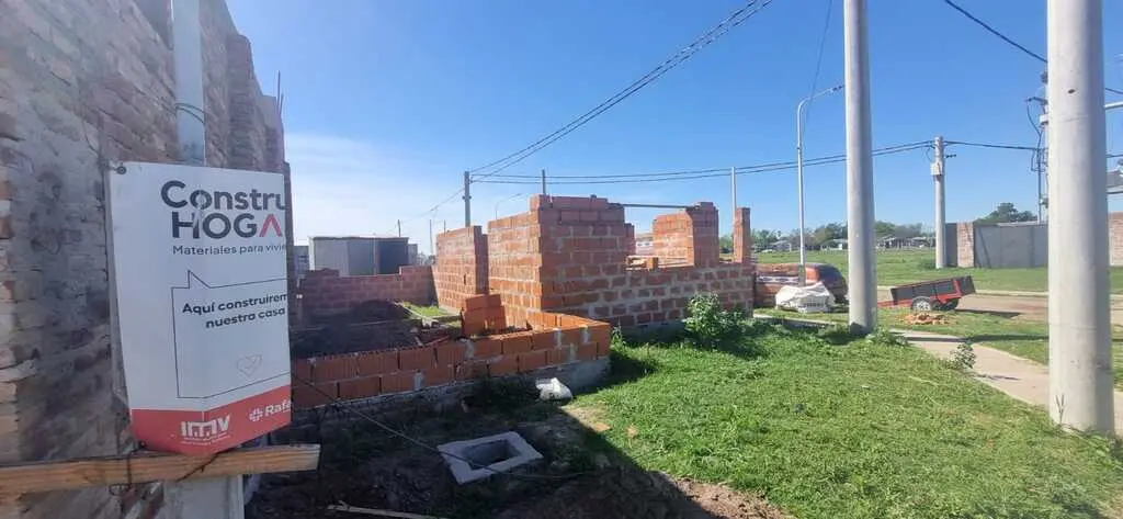 Avanza la construcción de la primera vivienda en el marco del Programa Construir Hogar