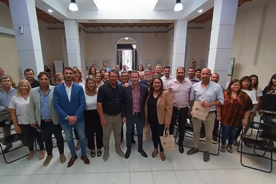 Charla y capacitación para municipios y comunas del Departamento Castellanos