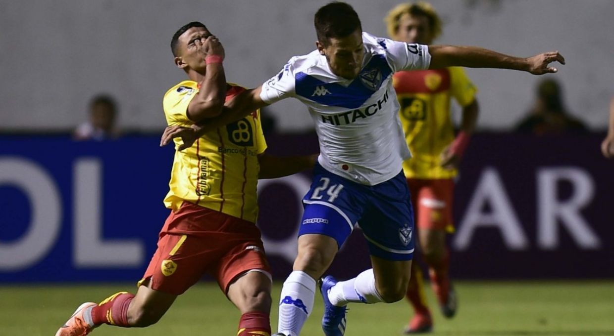 Vélez logró avanzar en la Sudamericana