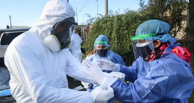 Coronavirus: Región Sanitaria aún no habilitó la carga de los convivientes considerados contagiados sin hisopar