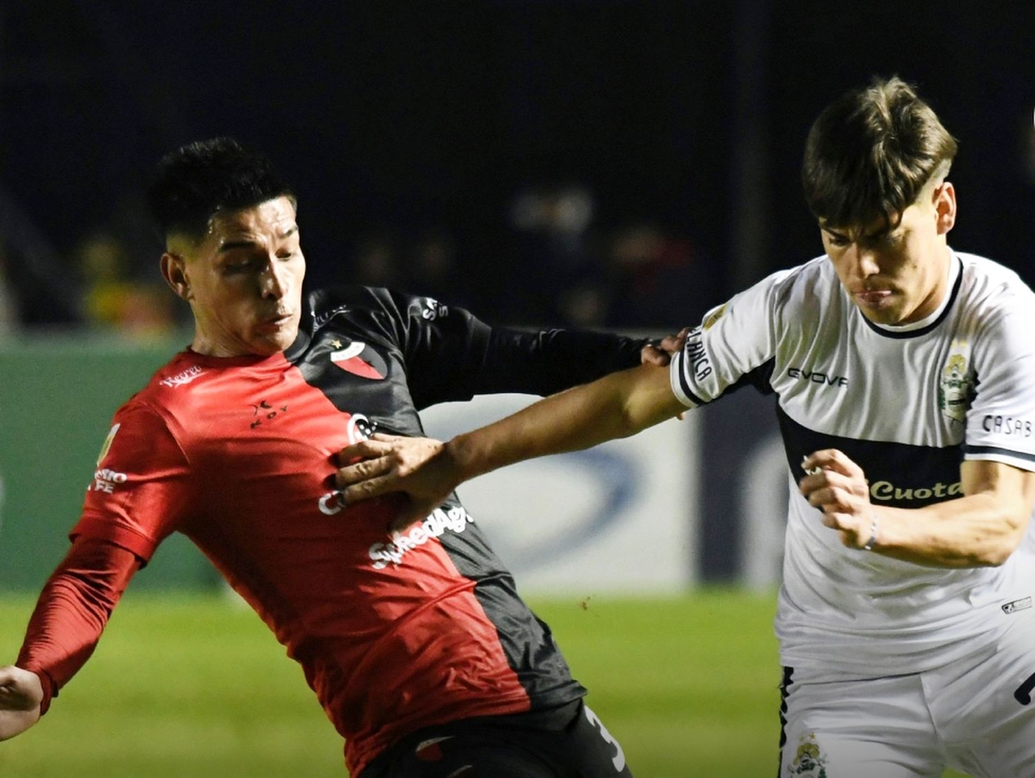 Colón y Gimnasia jugarán por el segundo descenso