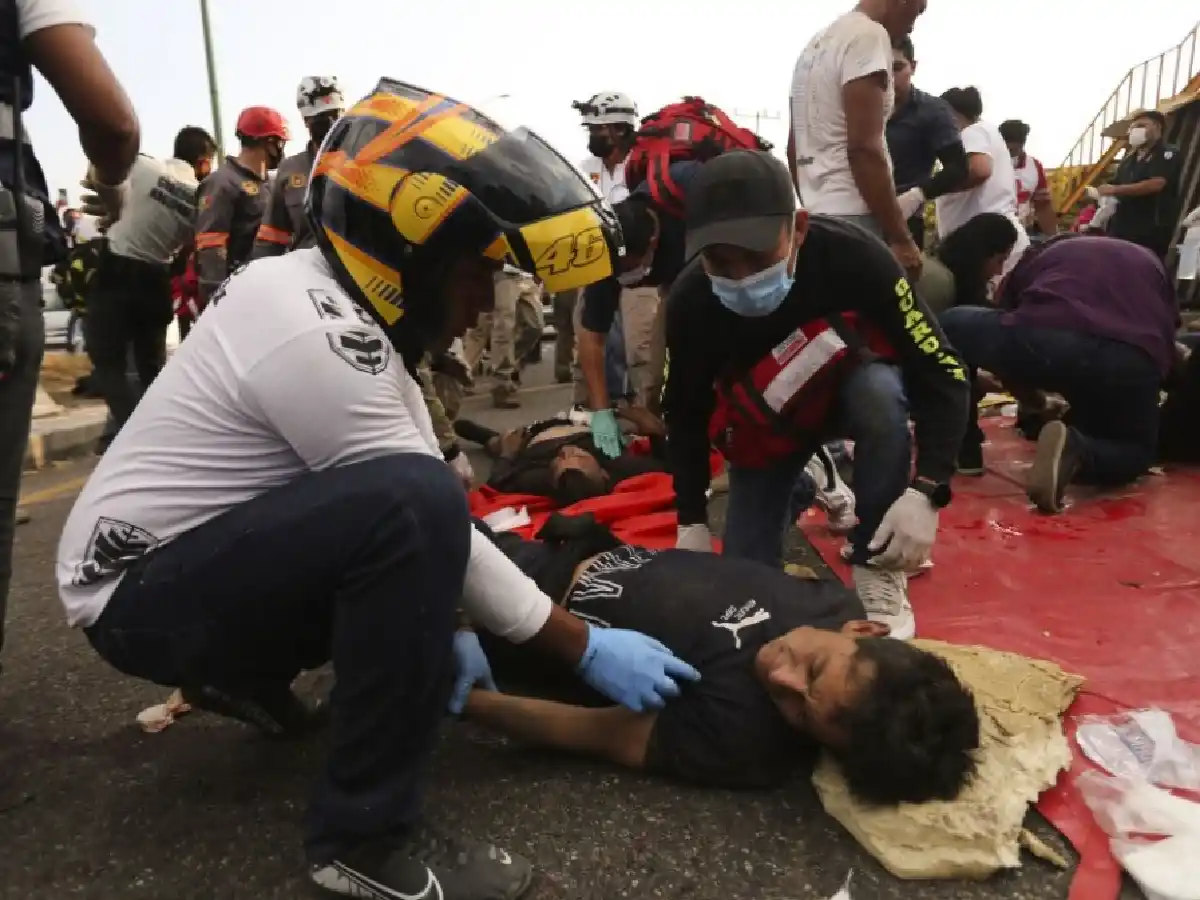 Tragedia en México: al menos 54 muertos en un accidente de camión 