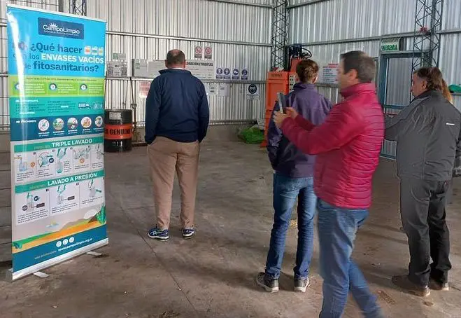 Conocieron programa de gestión de envases vacíos de agroquímicos