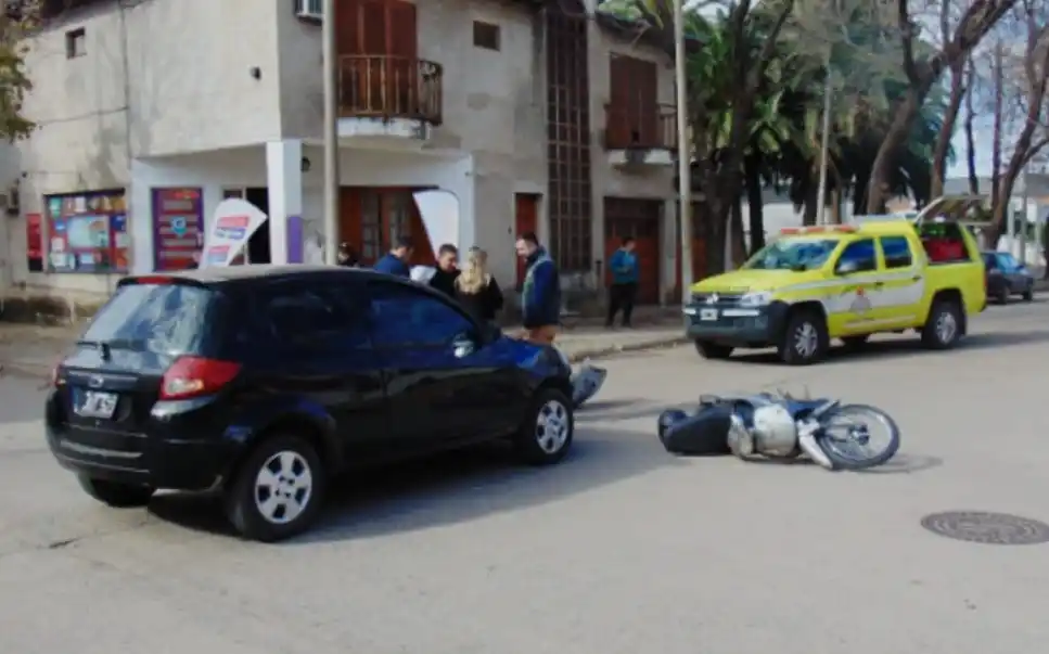 Motociclista herido en Italia y Chacabuco.
