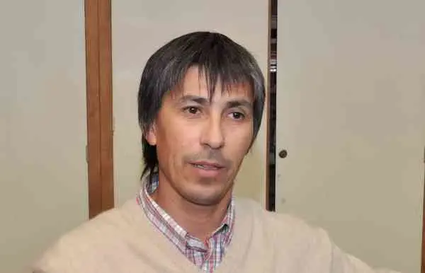Paro de los trabajadores municipales en el cementerio de Azul