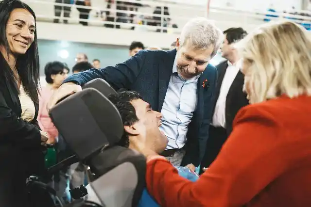 El Gobernador acompañó el Encuentro de deporte adaptado de la provincia