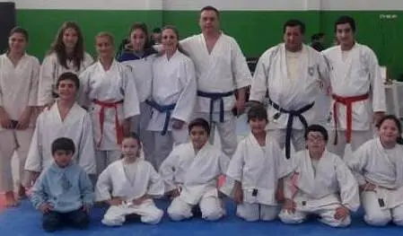Karatecas participaron de regional en Mar de Ajó