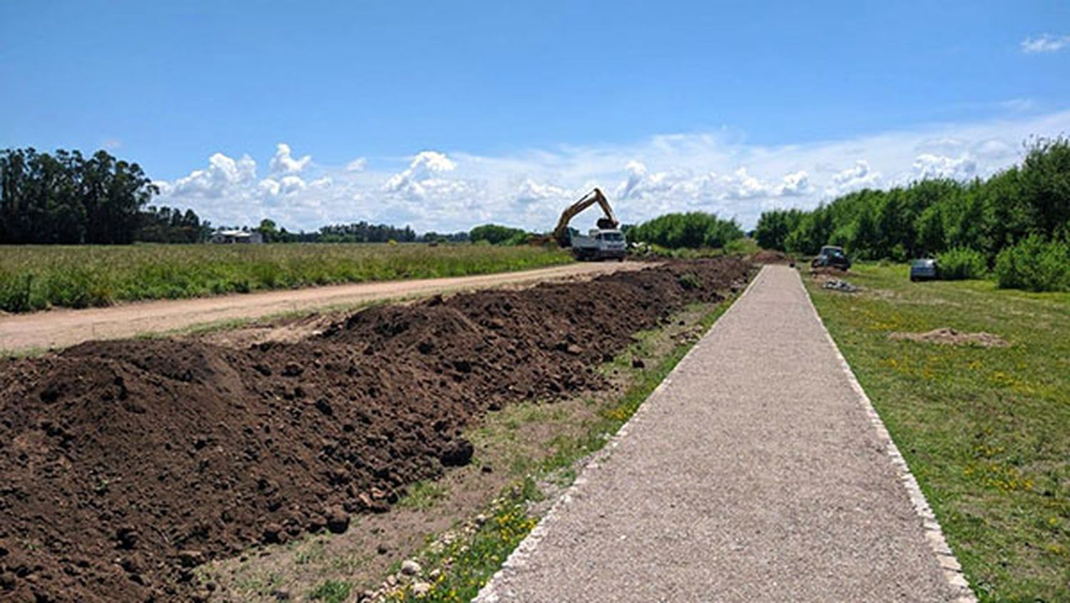 Avanzan los trabajos en el paseo peatonal del arroyo Los Huesos