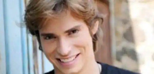Carlos Baute fue denunciado por su hijo no reconocido