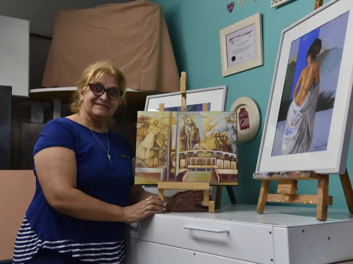 La pintura “salvó” los cuadros de Stella,  la mujer que retrató al intendente