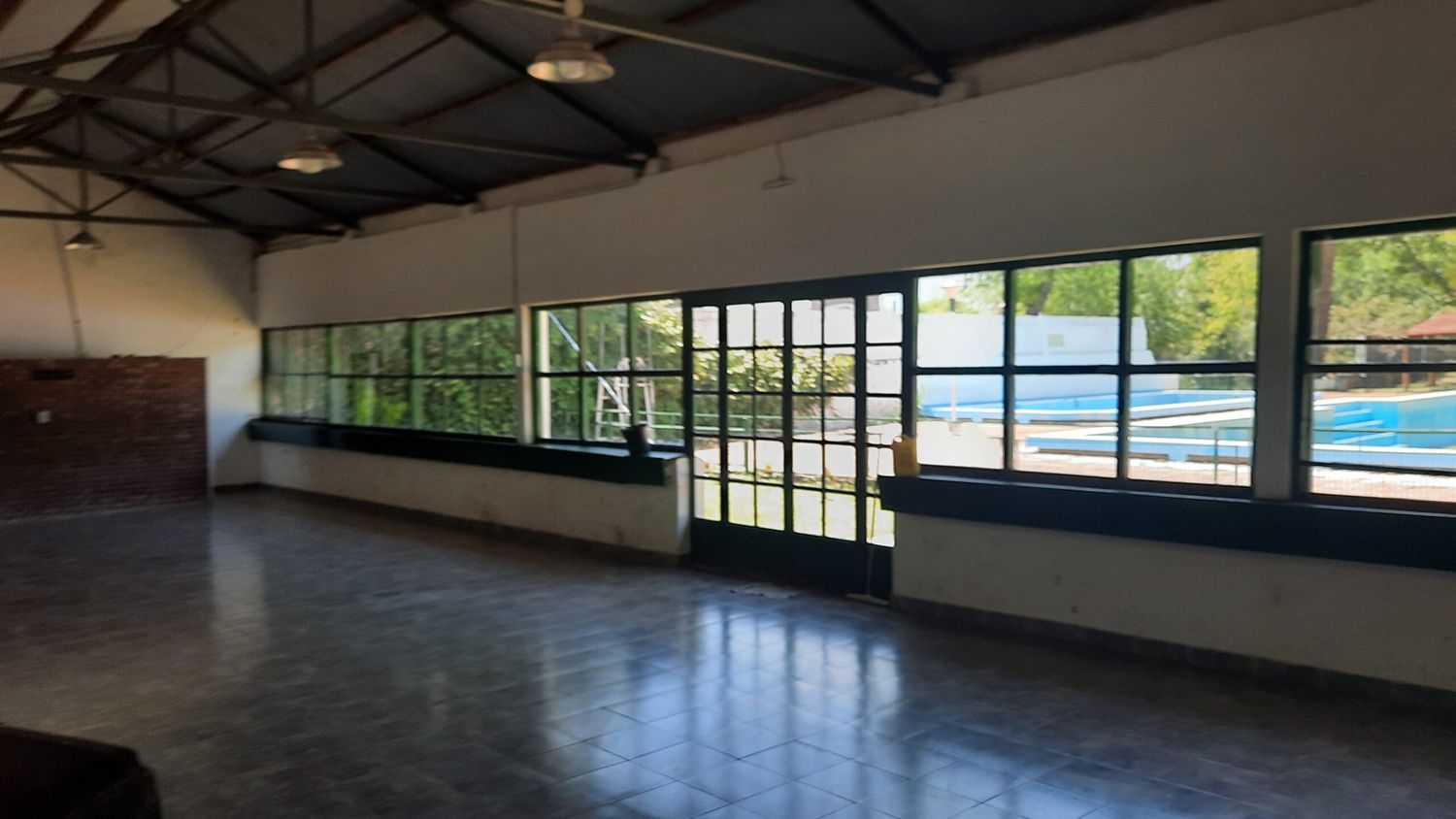El salón del Castillo del ex Tiro Federal será acondicionado para el nuevo Centro Cultural "Abelardo Castillo".