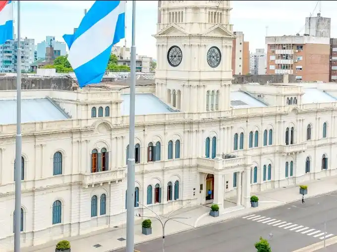 Abren sumario administrativo por videos de funcionarios manipulando dinero en la gobernación