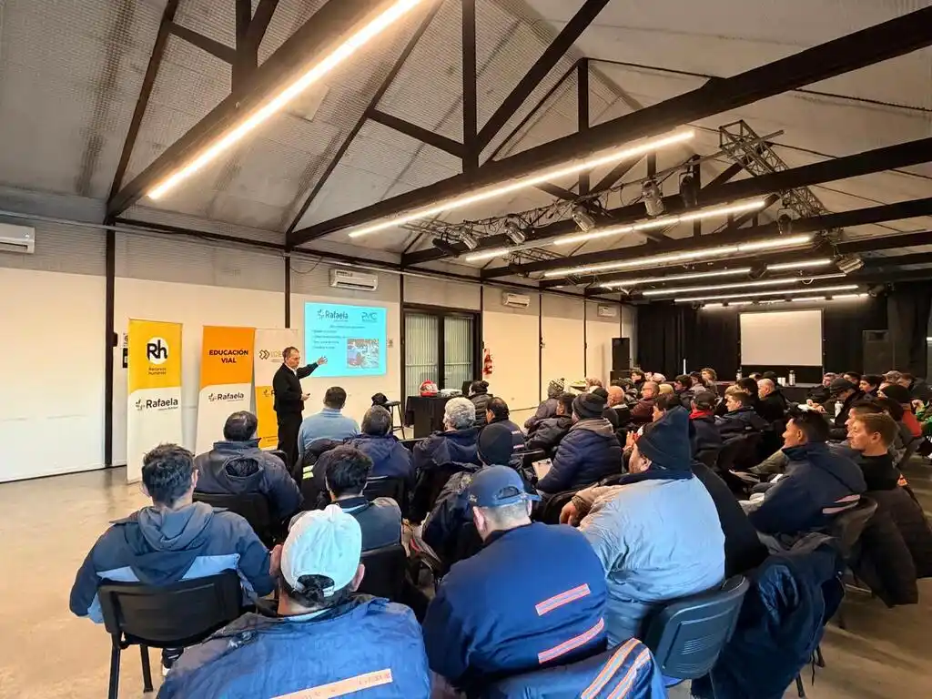 Capacitación municipal sobre conducción segura y prevención vial