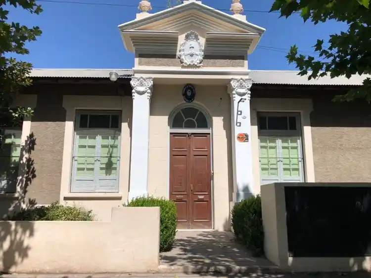 Tres Arroyos: Denuncian que fiscal de mesa de La Libertad Avanza rompió boletas del Frente de Izquierda