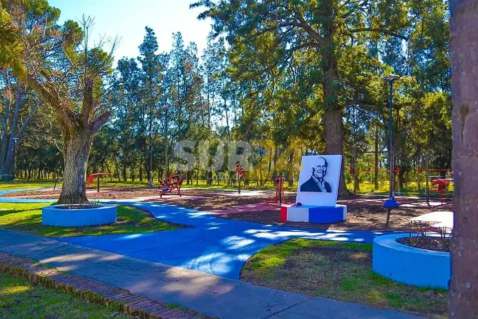 Wheelwright rinde homenaje a Miguel Lifschitz con una plaza en su nombre