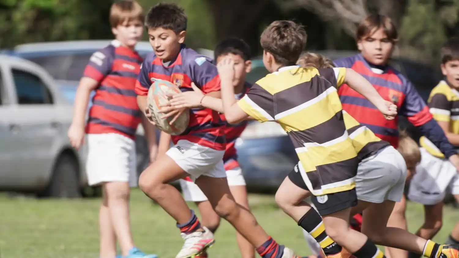 Encuentro de rugby de infantiles del Club Náutico