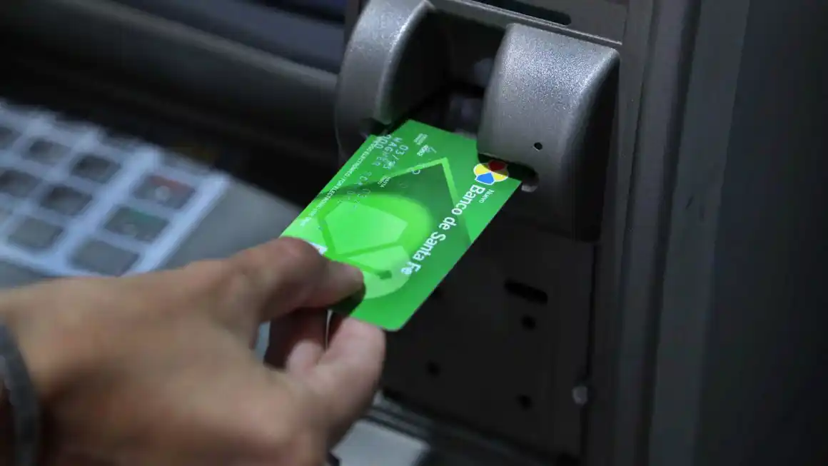 El Banco de Santa Fe desplegará cajeros automáticos móviles en tres departamento