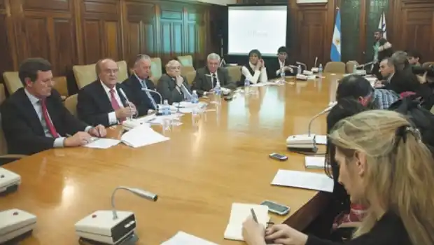 La UIA exigió aplicar la ley de Defensa de la Competencia