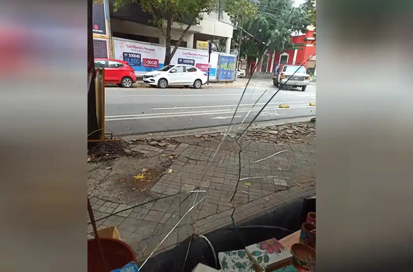 Denunció a un grupo de cuidacoches por hostigarla y romper las vidrieras de su negocio en Lagos y Santa Fe