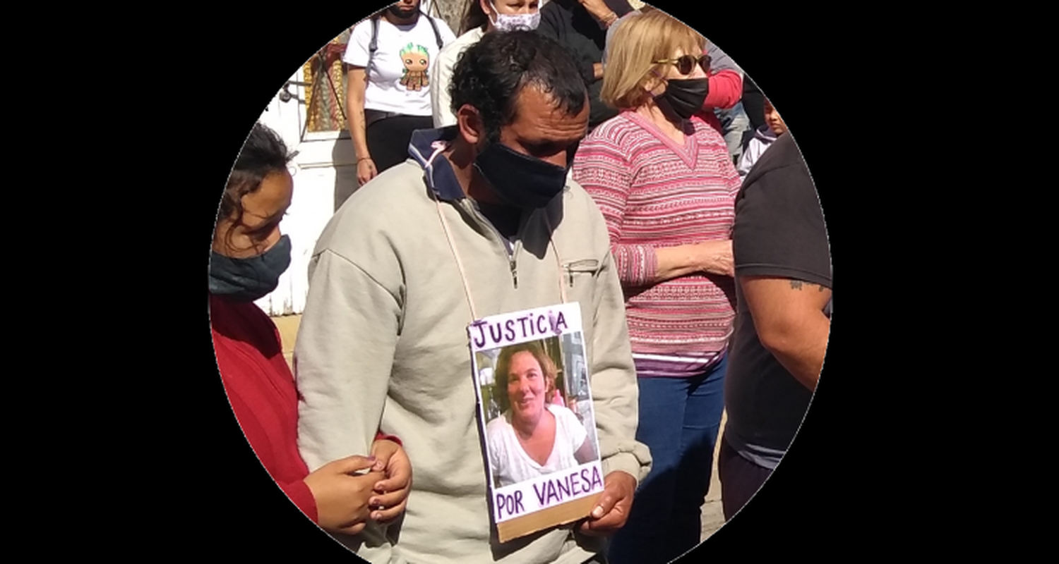 A un mes del asesinato de su madre, las hijas de Vanesa Martínez también perdieron a su padre
