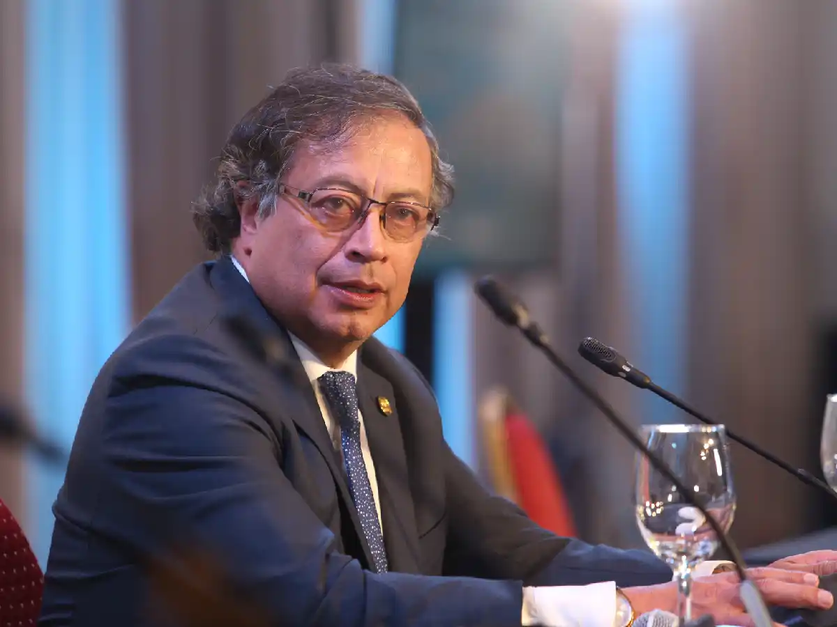 Crisis en Colombia: el presidente cambió siete de sus 18 ministros