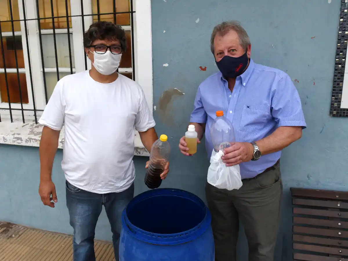 En barrio Sarmiento el aceite que usan  los vecinos se transforma en biodiesel   