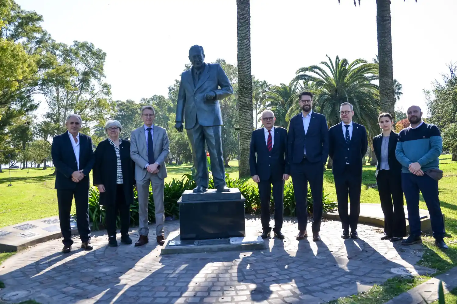 Chascomús recibió la visita del Embajador de Suecia en el marco de un encuentro por la democracia y la cooperación internacional