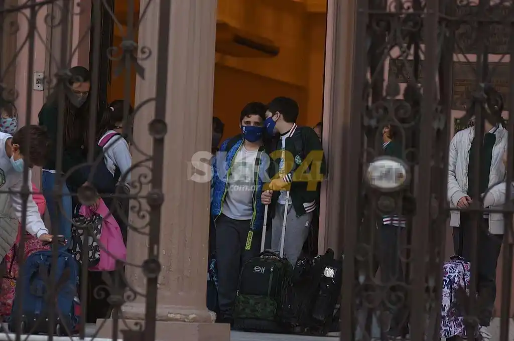 Paritaria docente: Santa Fe ofreció un aumento del 41,7% en cuatro tramos