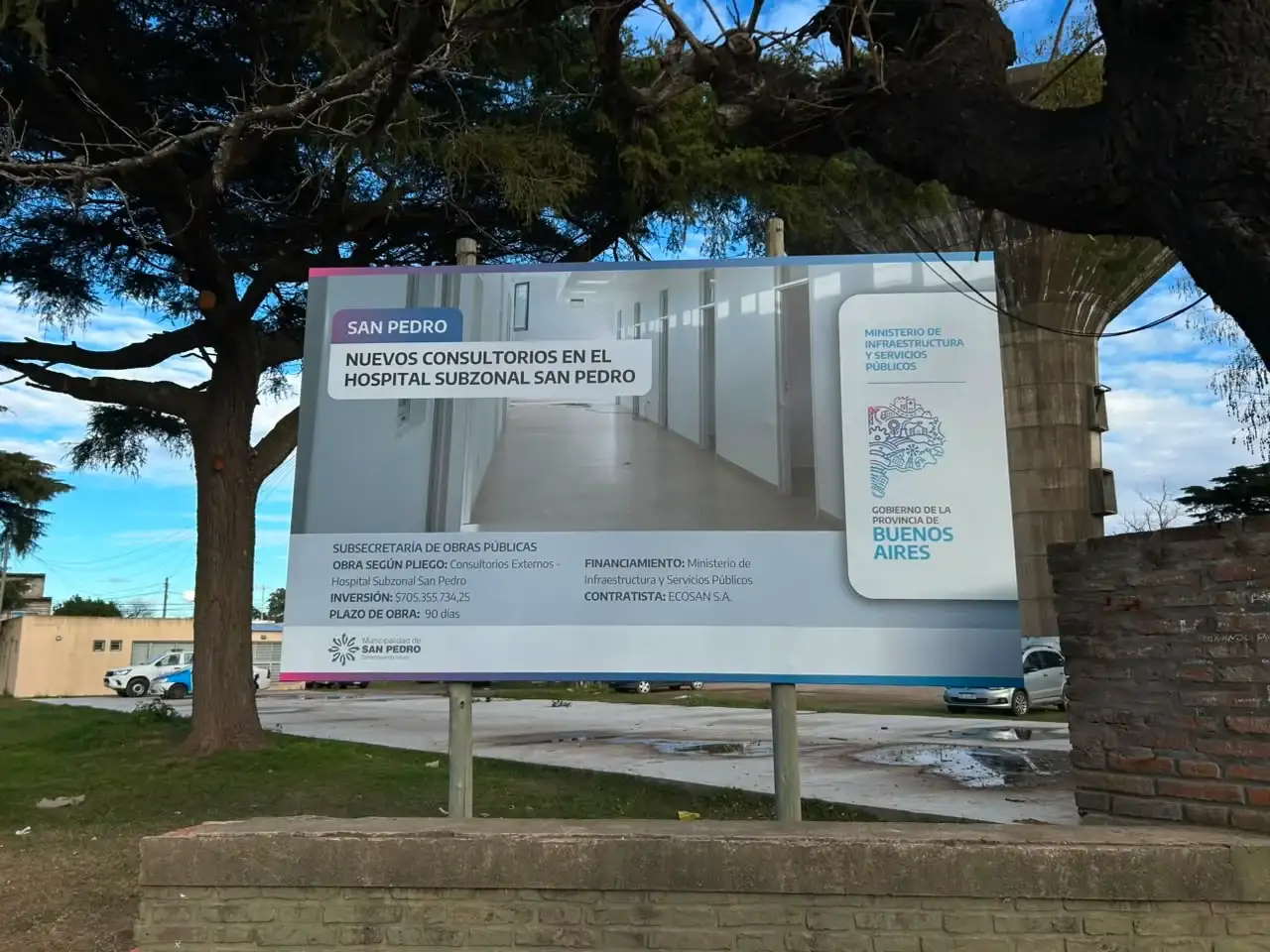cartel obra consultorios externos hospital