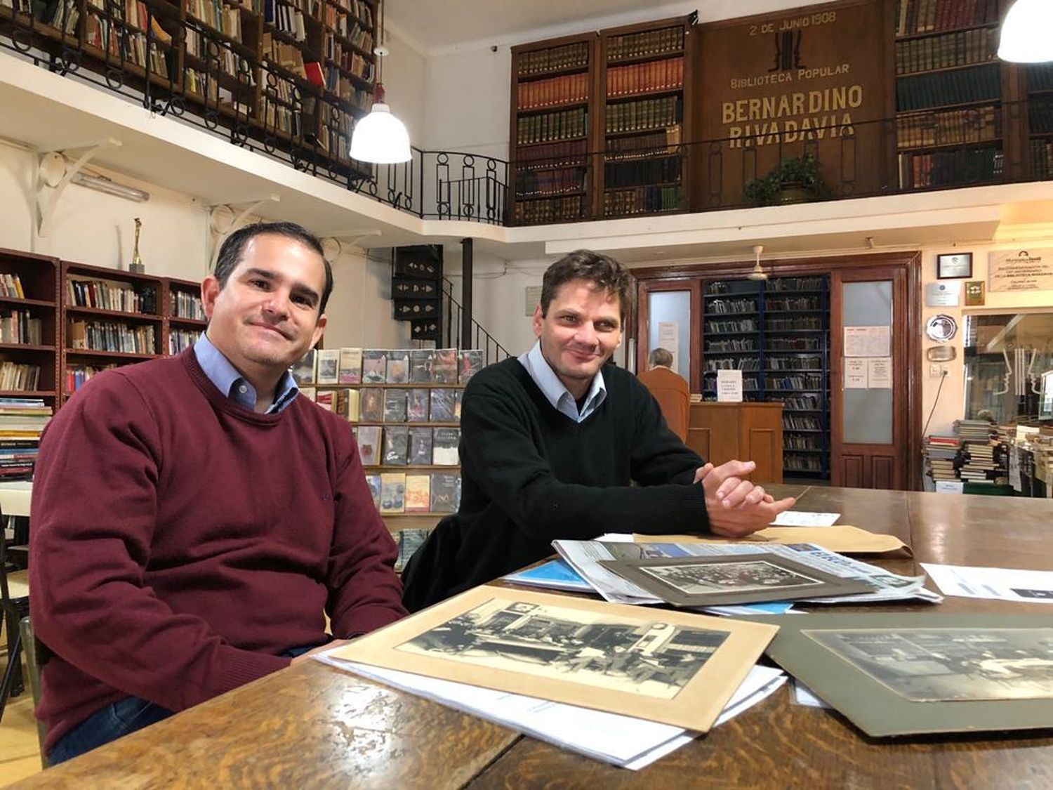 Juan José Gamboa Benaglia y Pablo Falco, respectivamente primer vocal y presidente de la Biblioteca Rivadavia.