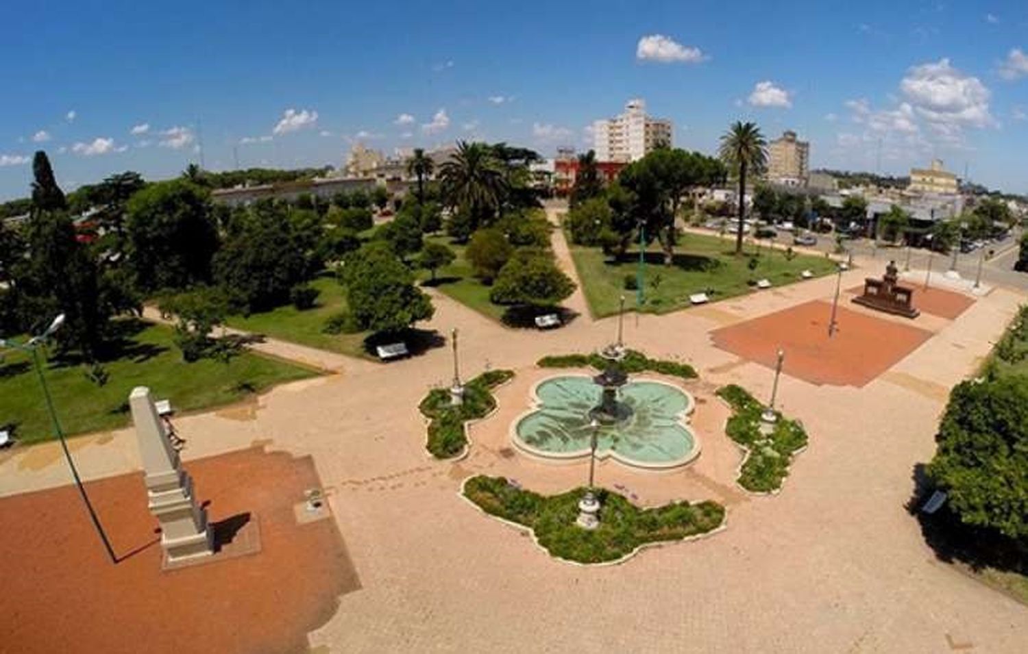 9 de julio: Habilitaron eventos de hasta 100 personas al aire libre y reabren cines