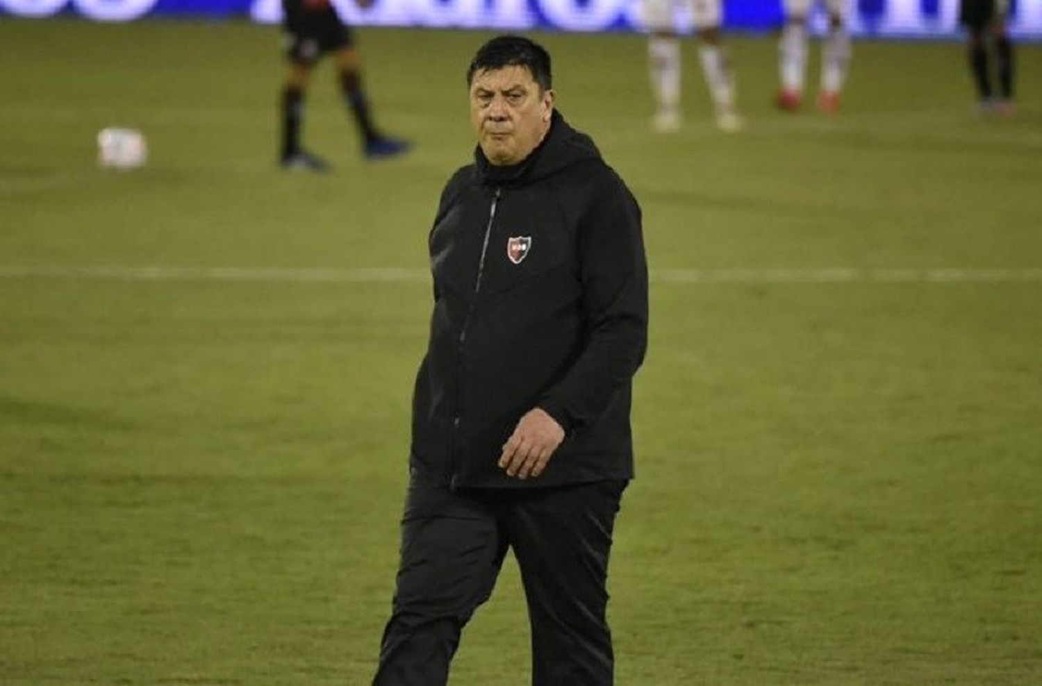 El Mono Burgos deja de ser el director técnico de Newells y ya hay nombres para reemplazarlo