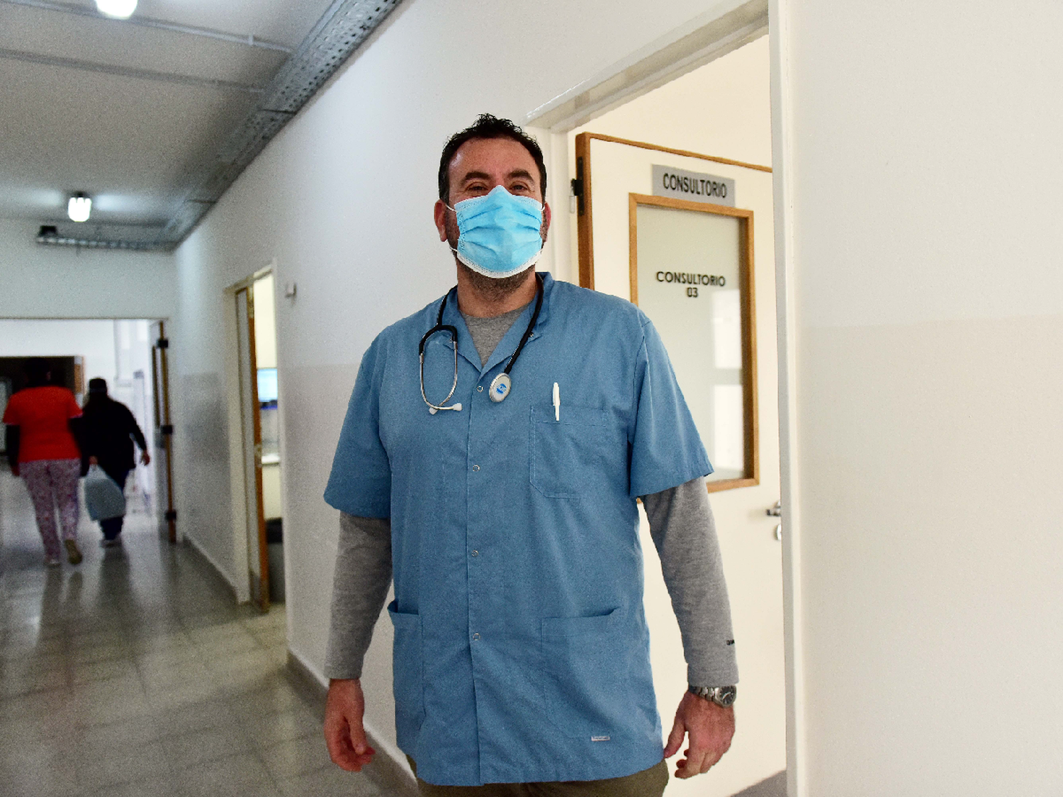 Un Día del Padre trabajando en la primera línea del Hospital Iturraspe 