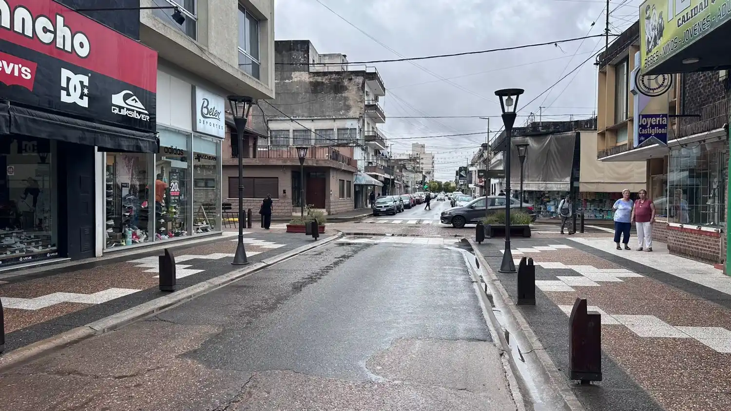 Rige un alerta amarillo por tormentas para este lunes en Gualeguaychú: a qué hora se larga