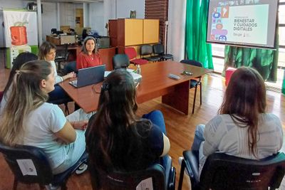 Profesionales de la salud se capacitaron en bienestar digital para infancias y adolescencias