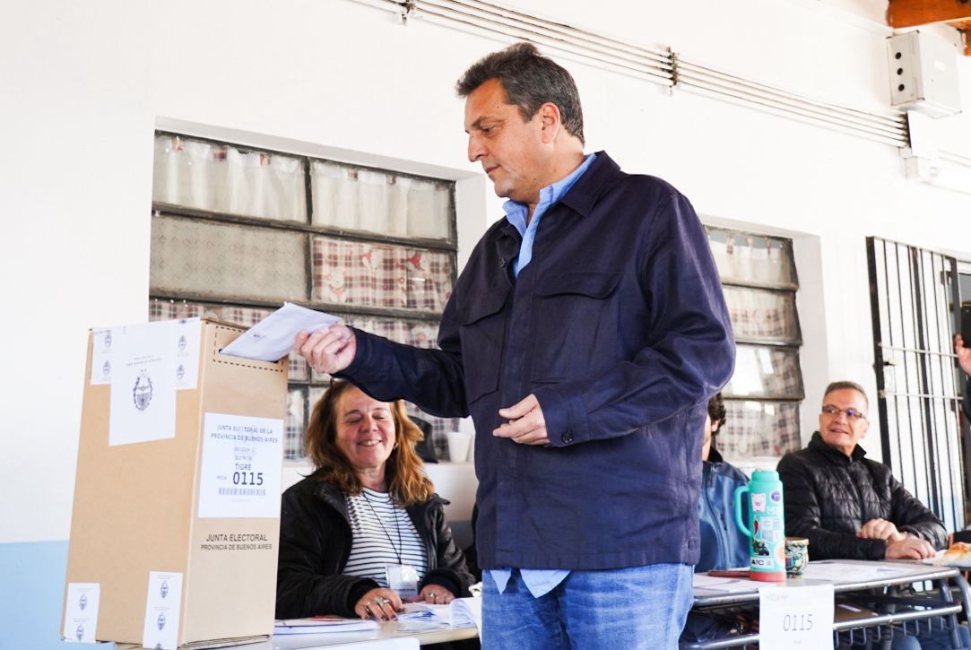 Sergio Massa votando en Tigre