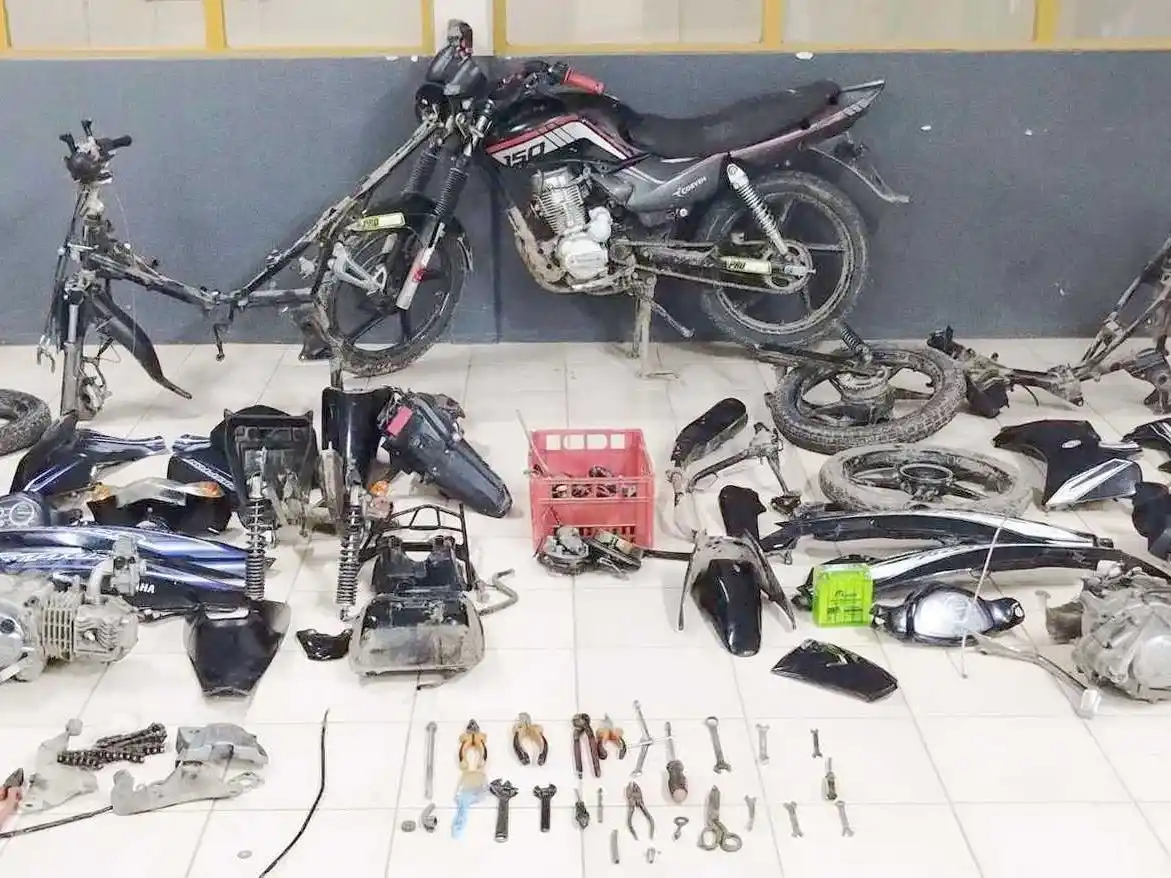 La Policía desarticuló una banda 
dedicada al robo de motocicletas