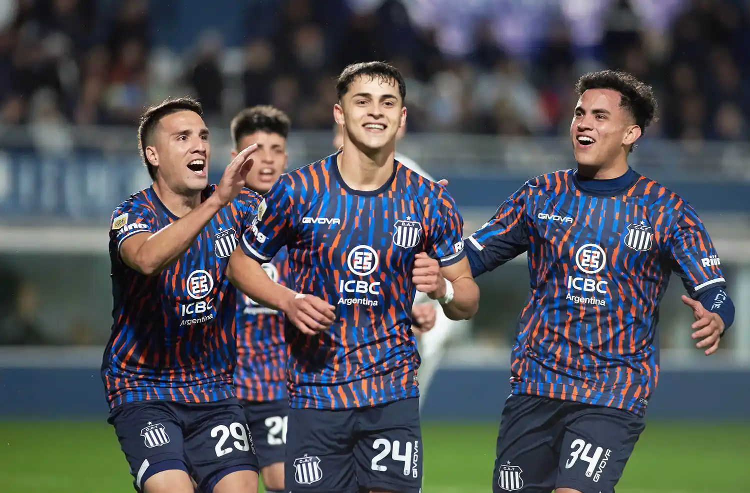 Los jugadores de Talleres en pleno festejo