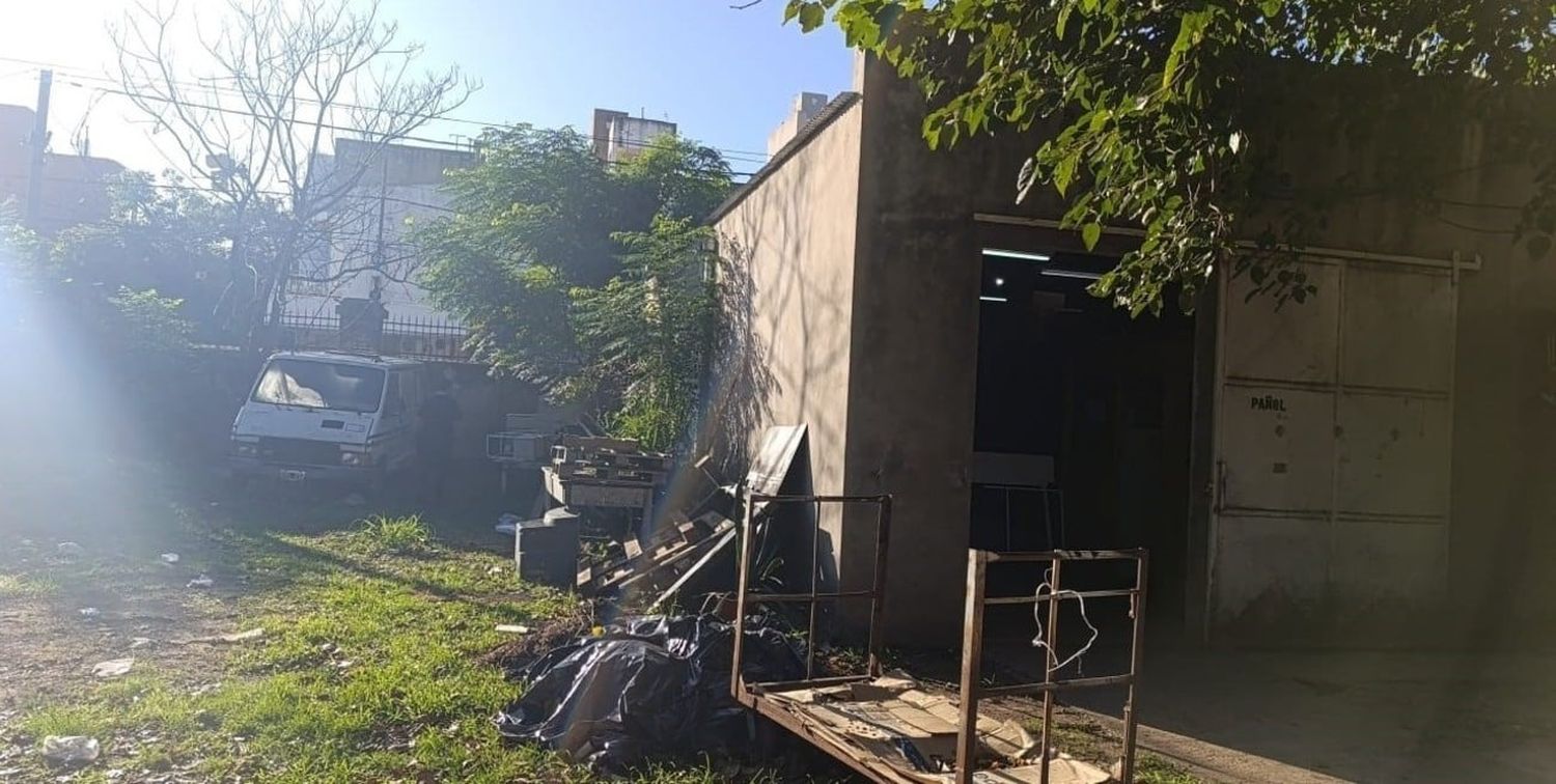 Delincuentes irrumpieron en un depósito del hospital Cullen y se llevaron herramientas y otros elementos