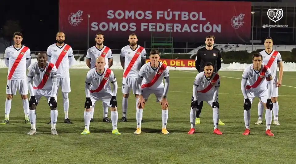 Con Saveljich entre sus titulares, Rayo Vallecano avanzó a octavos