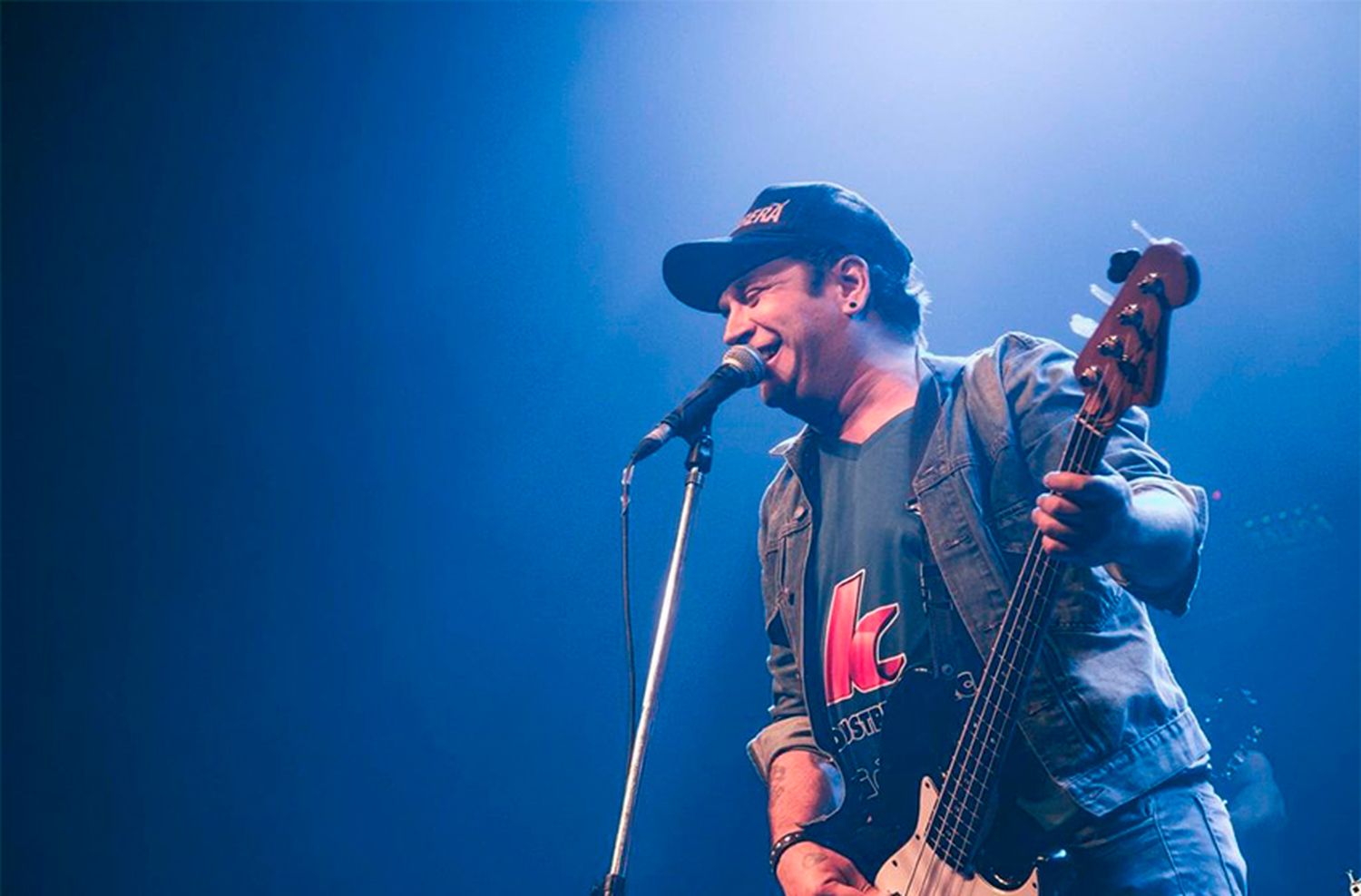Intoxicados por Jorge Rossi presenta "Noche con amigos" en Mar del Plata