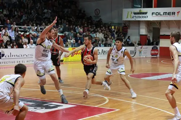 Central va por otro paso ante Ferro en Concordia