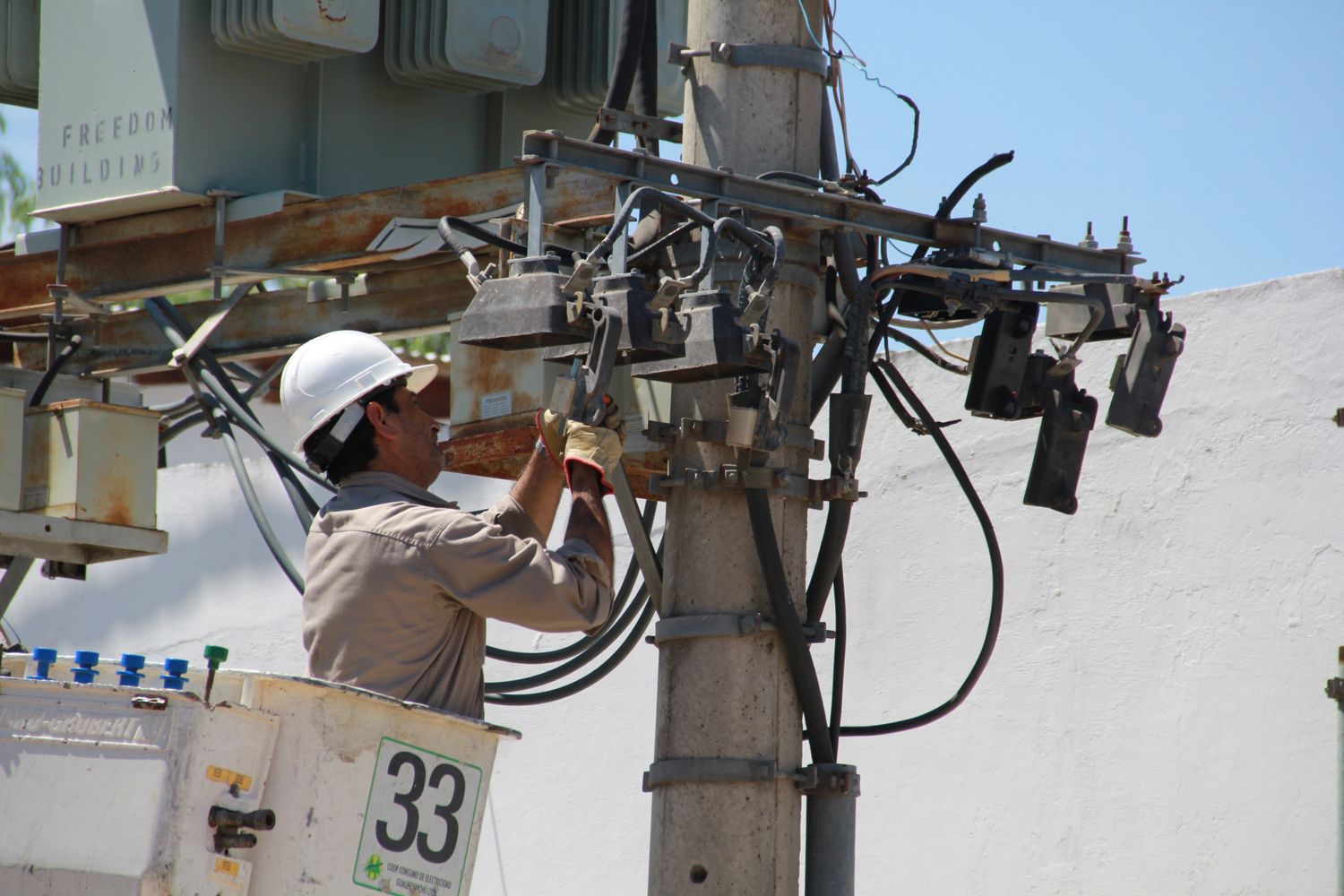 Proponen hacer un fideicomiso entre el Estado y los privados para realizar obras energéticas